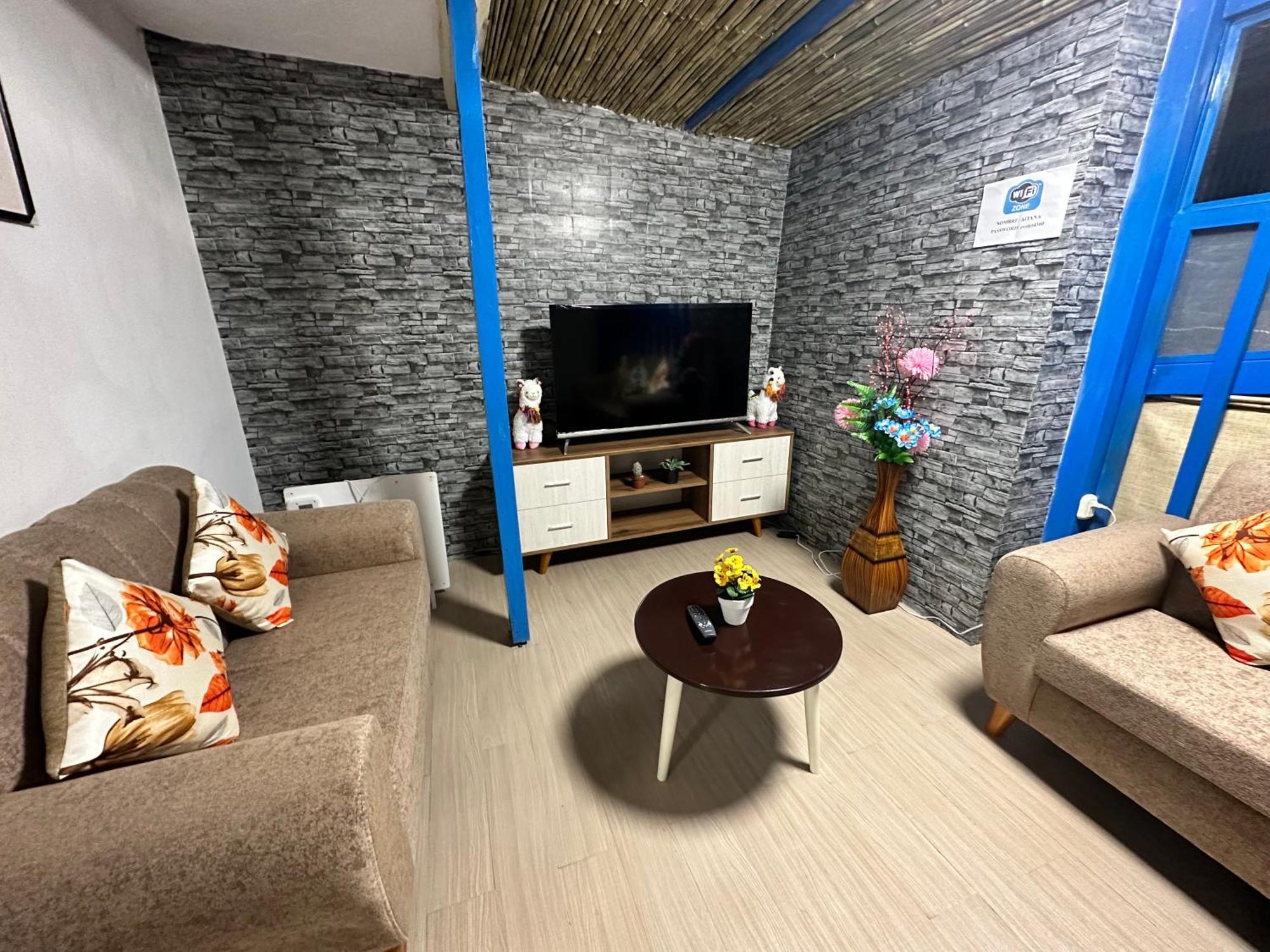 Aitana'S House - San Blas クスコ エクステリア 写真